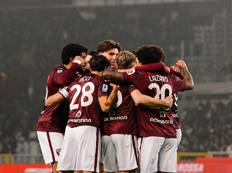 pm体育官方appAC米兰赛前复出首秀，志在欧篮联名次提升，悬念犹存，更衣室氛围转暖的简单介绍