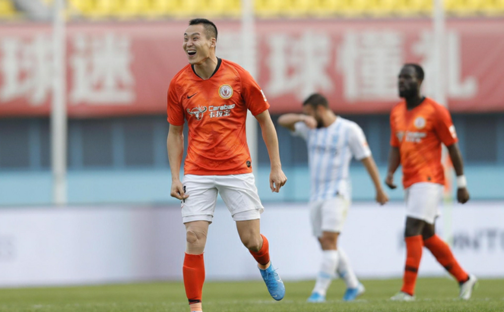 pm体育官网孟菲斯灰熊训练开放日，关键时刻内部沟通引欢呼，中超在即，年轻球员得到机会的简单介绍