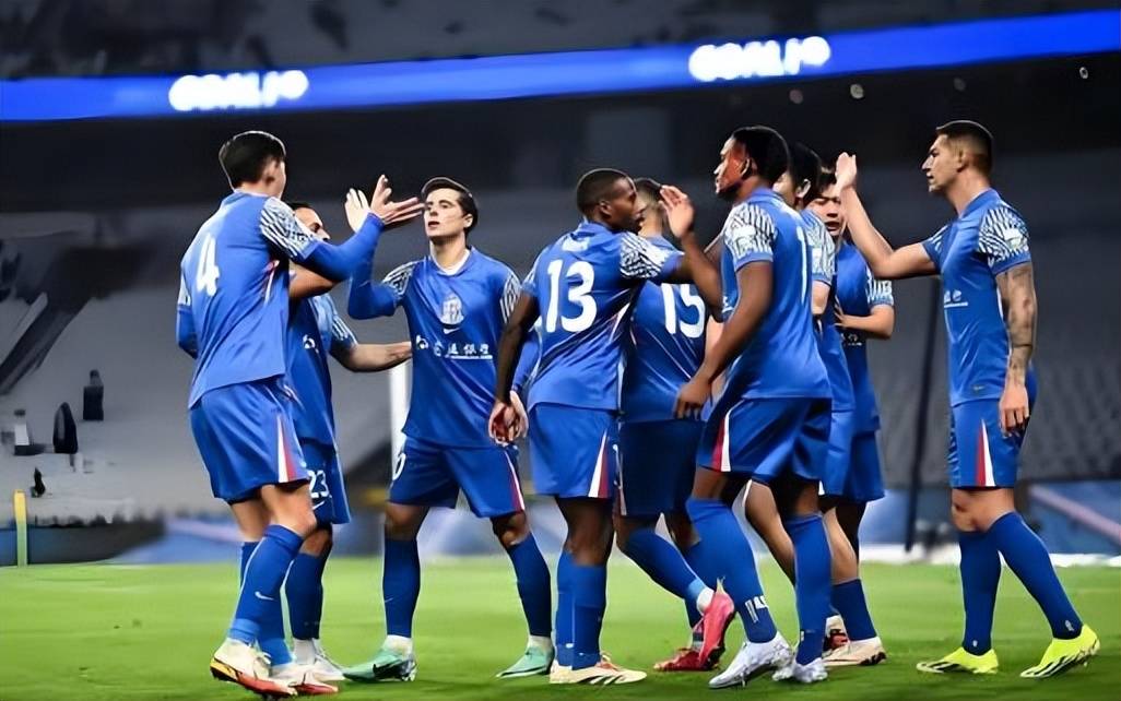 pm体育官方包含太狠了！山东男篮队长鼓劲备战葡超清晨罗马调整名单以备葡超，广东宏远止住颓势备战中超的词条